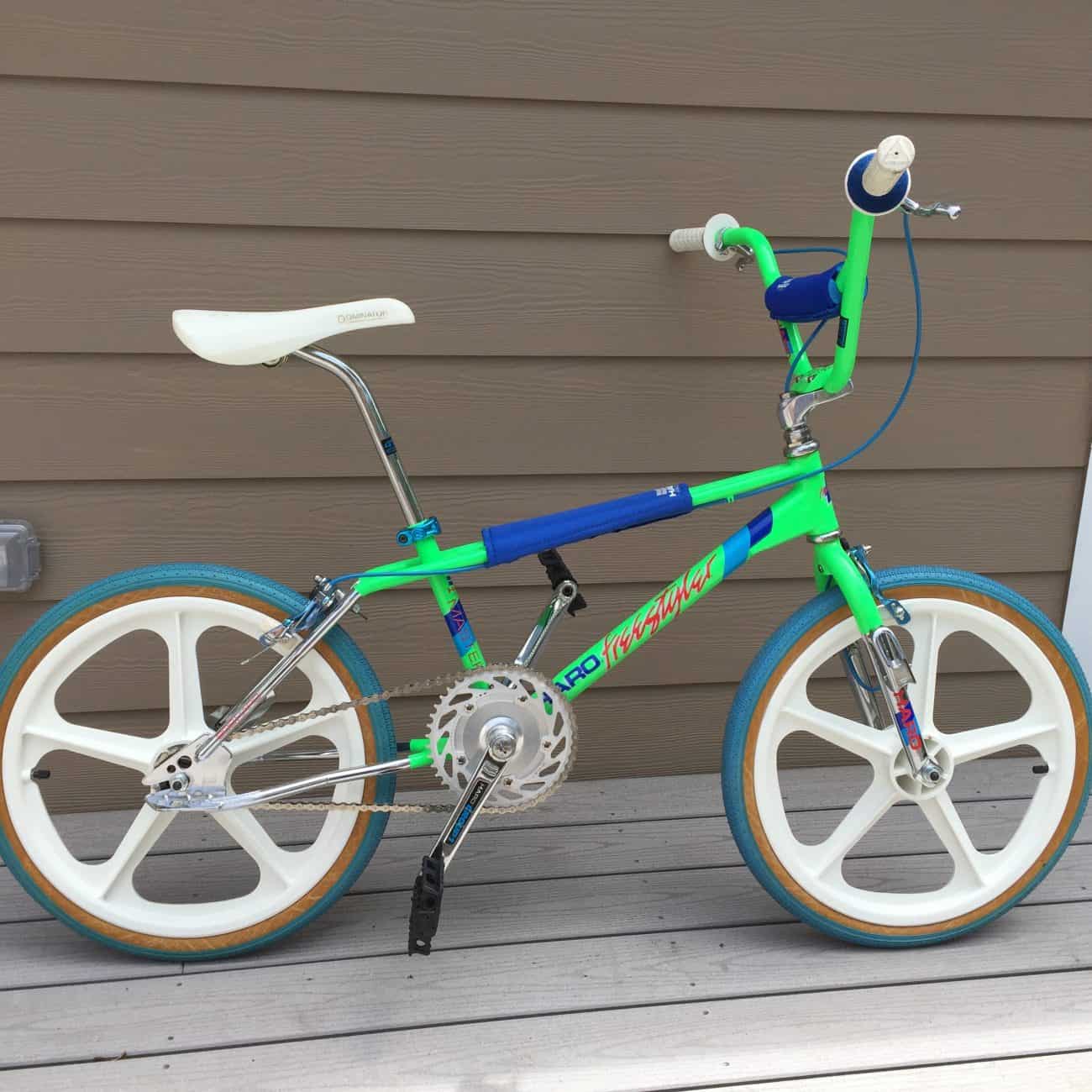 a picture of a 1986 Haro freestyle master in acid green