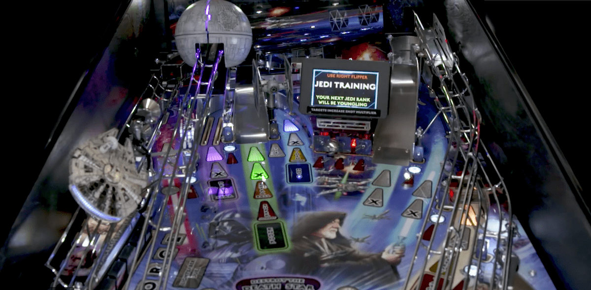 a picture of the star wars limited edition pinball
